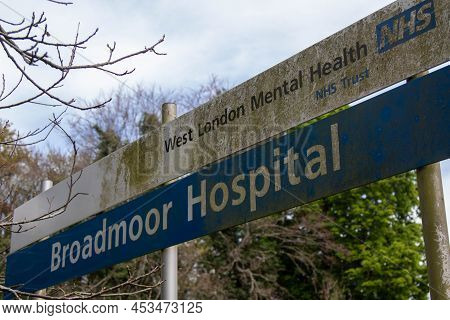 Crowthorne, United Kingdom, 20th April 2022:- A Sign Near Broadmoor High Security Hospital Reading B