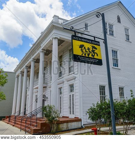 New Orleans, La - April 23: Side View Of The George And Joyce Wein Jazz And Heritage Center On Rampa