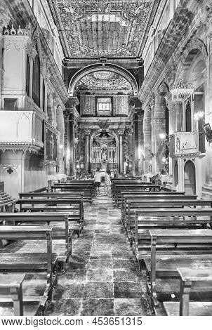 Ragusa, Italy - August 13, 2021: Interior Of The Church Of San Giacomo Apostolo, Ragusa, Sicily, Ita