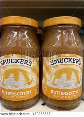 Grovetown, Ga Usa - 12 15 21: Ice Cream Toppings On A Retail Store Shelf Smuckers Topping Butterscot