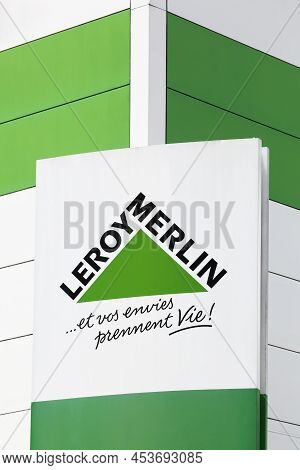 Tassin-la-demi-lune, France - June 28, 2020: Leroy Merlin Logo On A Building. Leroy Merlin Is A Fren