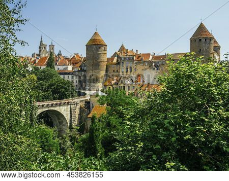 Castle And Pont Pinard Over The River Armancon In The Historic Town Of Semur En Auxois In Burgundy, 