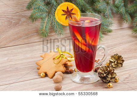 mulled wine and gingerbread