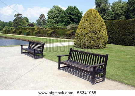 benches scene