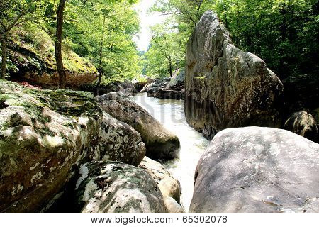 Noccalula Falls Park