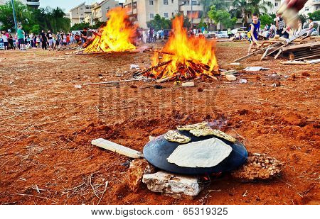 Lag Baomer Taboon And Bonfires In Israel