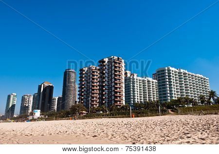 Barra da Tijuca Beach in Rio de Janeiro
