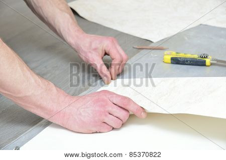 Glueing Wallpaper