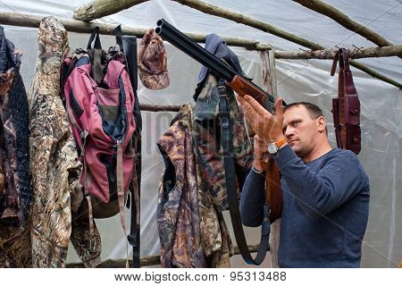 Hunter Cleans Gun