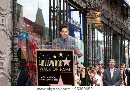 LOS ANGELES - JUL 1:  Paul Rudd at the Paul Rudd Hollywood Walk of Fame Star Ceremony at the El Capitan Theater Sidewalk on July 1, 2015 in Los Angeles, CA