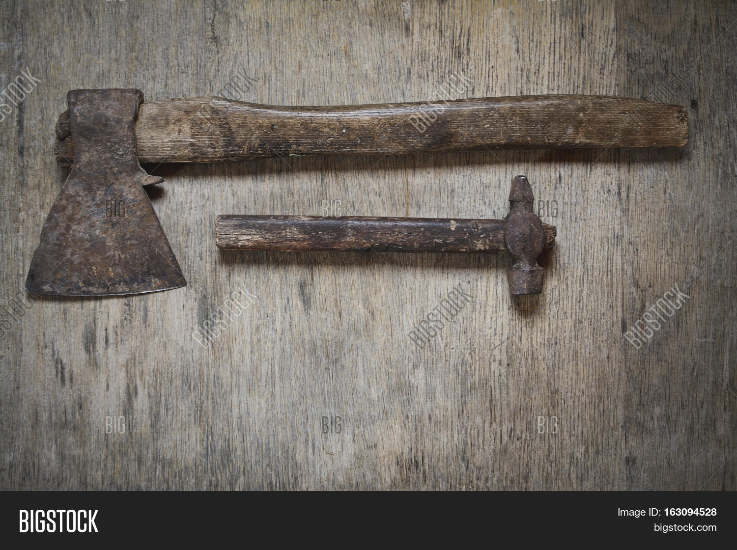 ось молотков. молоток для ковки. молотки и оси для дробилок. нож дробилки дку 1. ось молотков.