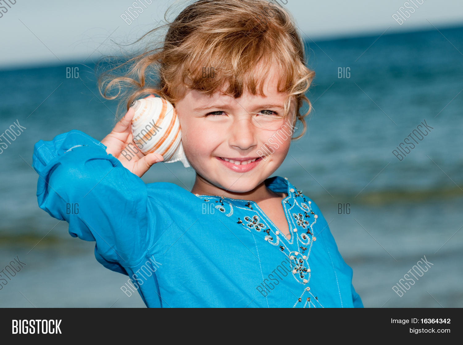 Little Girl Shell Image & Photo (Free Trial) Bigstock