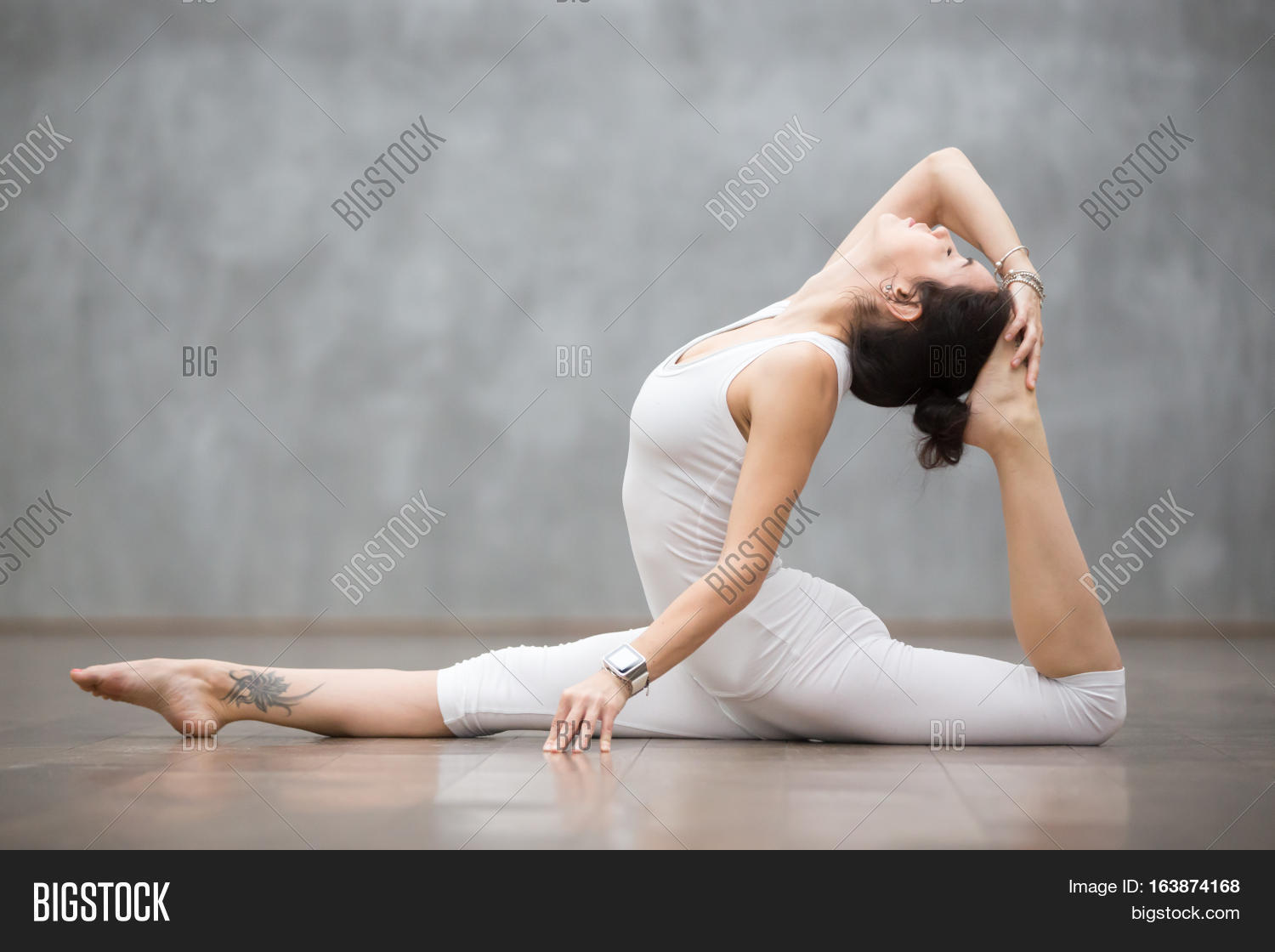 yoga smartwatch
