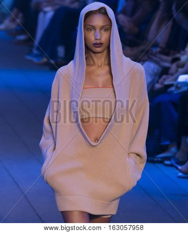 Dkny - Spring 2017 Collection