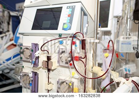 Hemodialysis hemodiafiltration at ICU (intensive care unit) replacement of renal function life threatening patient