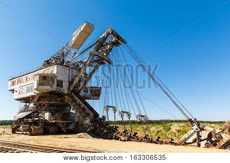 multi bucket excavator, giant stacker, absetzer in career