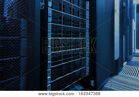 Array disk storage in data center with depth of field in the cool tone