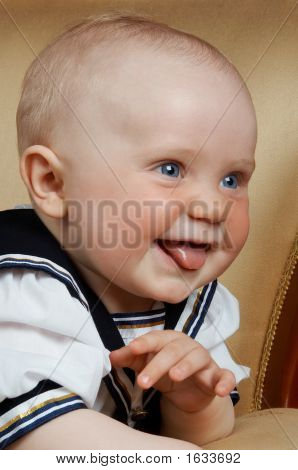 Szczęśliwa dziewczynka.