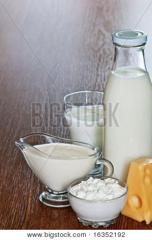 흰색 절연 낙농 제품