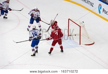 Harri Sateri (29) Miss A Point