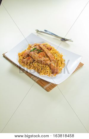 a chinese cuisine photo of fried noodles