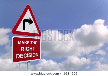 ทำให้การตัดสินใจทางขวาบนป้ายบอกทางกับฟ้ามีเมฆมาก