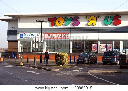 Basingstoke, Uk - December 05 2016: Exterior Of The Toys R Us Superstore. Toys R Us Is An Internatio