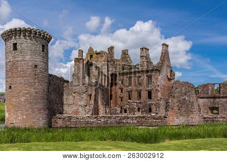 Shearington, Scotland, Uk - June 18, 2012: Closeup Of South Side Of Ruined  Triangular Brown Stone M