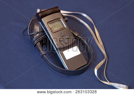 Wireless Multy Language Headphones . Headphones Used For Simultaneous Translation Equipment Simultan