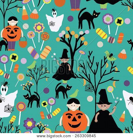 Halloween Trick Or Treat Green Seameless Pattern. Great For Invitations, Fabric, Giftwrap. Surface P