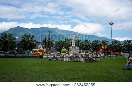 28 February 2018, Hualien Taiwan : Hualien Railway Station Park In Front Of The Train Station And Mo
