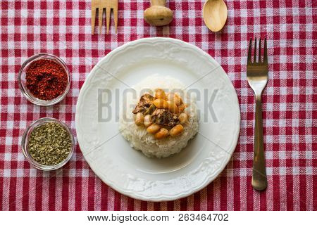 Baked Beans On A Rice / Kuru Fasulye.