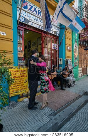 Buenos Aires, Argentina - 04 Octubre, 2018: tango in the tourist area of la boka in Argentina