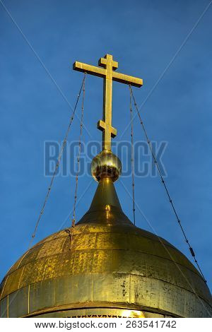 Moscow, Russia - 16 October, 2018: Monument to Patriarch Hermogenes of Moscow in the Alexander Garde