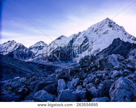 Everest Nepal September 30, 2018 View Of The Nature And Wildlife On The Way To Everest Base Camp, Tr