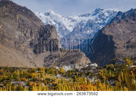 Autumn Scene In Hunza Valley With A View Of Baltit Fort. Karimabad, Hunza, Gilgit-baltistan, Pakista