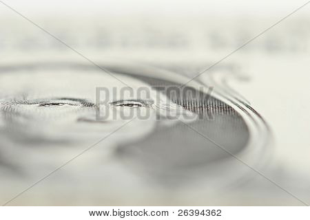 macro de un dólar bill - bajo ángulo de disparo de muy poca profundidad de campo, foco en los ojos
