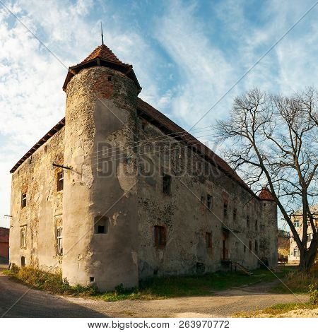 Chynadiiovo, Ukraine - Nov 01, 2008: Backyard Of St. Miklos Castle Ruins In Evening Light. Popular L