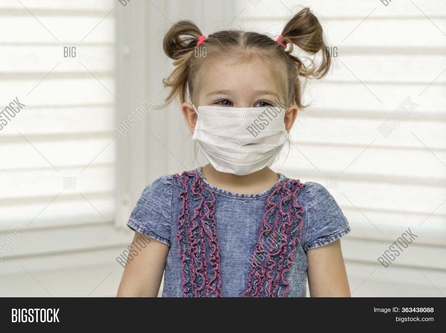 Little Girl Disposable Image & Photo (Free Trial) Bigstock