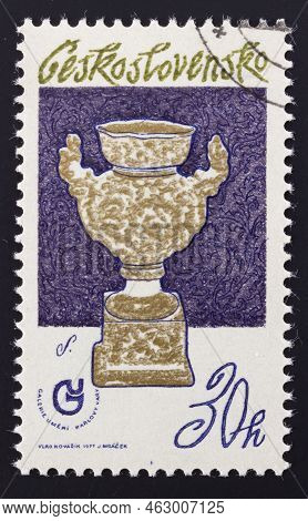Czechoslovakia - Circa 1977: Postage Stamp 'vase' Printed In Czecho-slovakia. Series: 'czechoslovak 