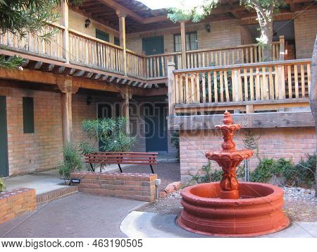Spanish Style Hotel In Tucson Arizona With Fountain