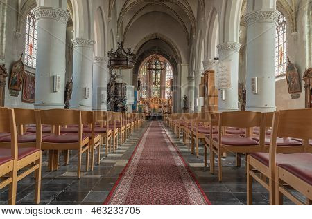 Asse, Flemish Brabant Region, Belgium - 07 15 2021 Gothic Interior Of The Saint Martin Church