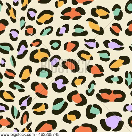 1970 Hippie Animal Seamless Pattern. Abstract Colorfull Leopard Retro Backfround. Psychedelic Cat Sk