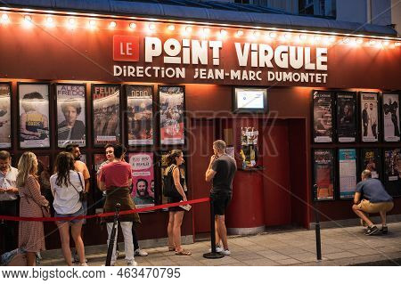 Paris, France - August 27 2022: People Walking And Queueing For Point Virgule Theatre In The Evening