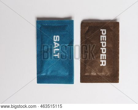 Single Dose Salt And Pepper Sachet