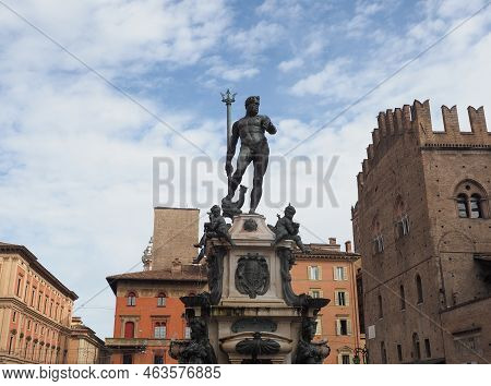 Neptune Fountain In Bologna