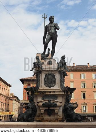 Neptune Fountain In Bologna