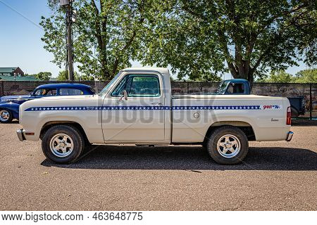 Falcon Heights, Mn - June 19, 2022: High Perspective Side View Of A 1975 Dodge D100 Pickup Truck At 