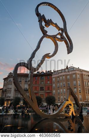 Alba, Italy - October 2, 2022: Alba, Fountain And Girl Sculpture By The Artist Valerio Berruti In Pi