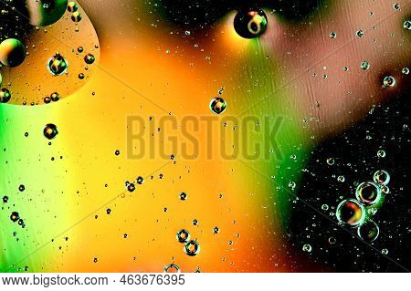 Oil Bubbles, Obstraction, Beauty In Ordinary,can Be Used For Background
